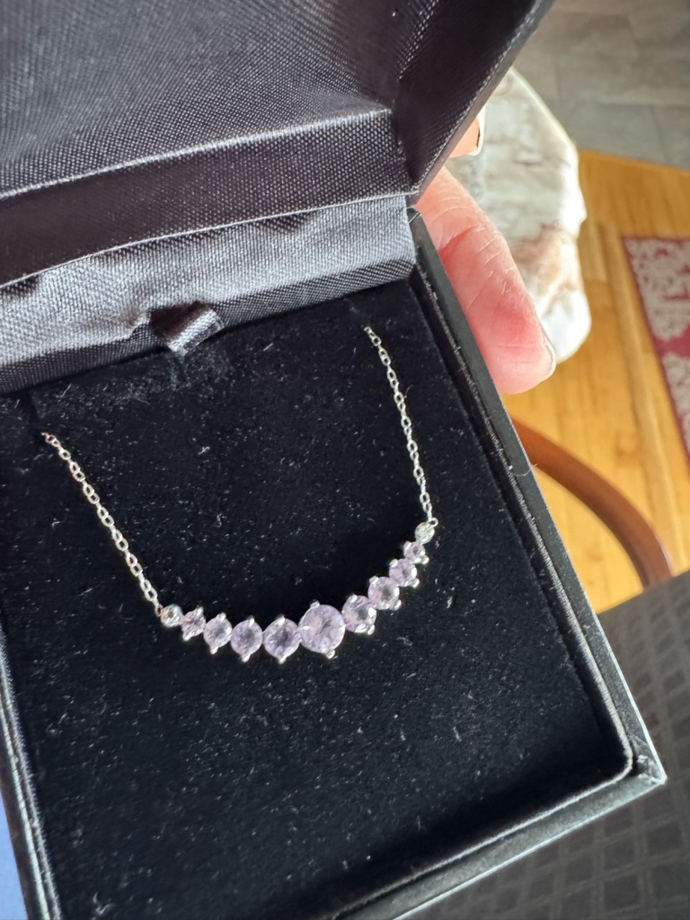 Amethyst & 925 silver bar style 18”women’s necklace. Beautiful for everyday wear